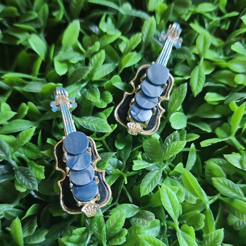 Vintage Violin Brooch Pair